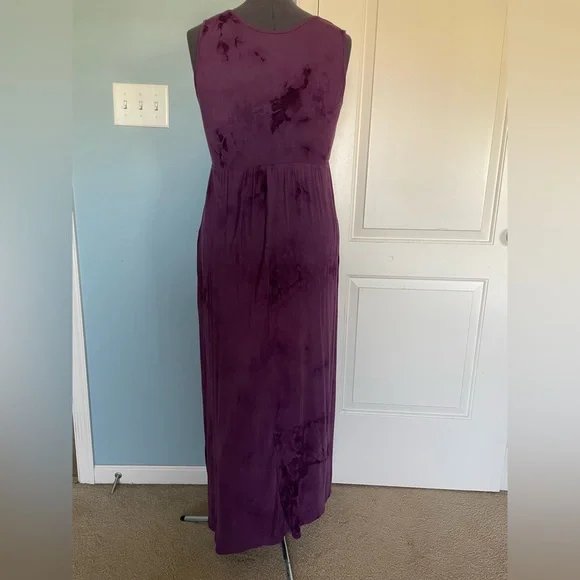 Piphany Sleeveless Maxi Dress - Picture 2 of 6